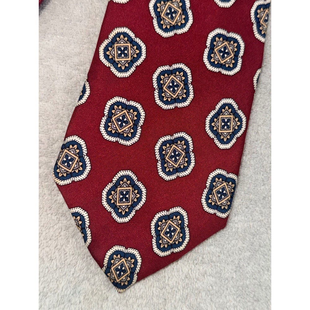 Gant‎ Mens Silk Necktie Burgundy Red Medallion Geometric Pattern Made in USA Tie